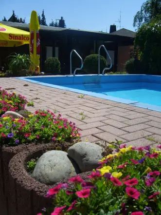Sonnenterasse mit Pool - Gasthof Hotel Grebe